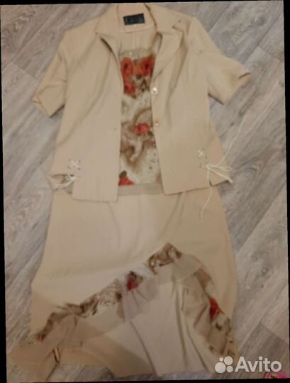 Костюм юбка пиджак и топ