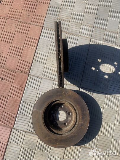 Диски тормозные передние