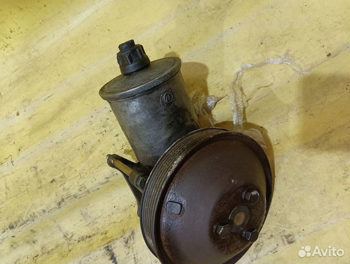 Насос гидроусилителя Mercedes Benz W124 1984-1995