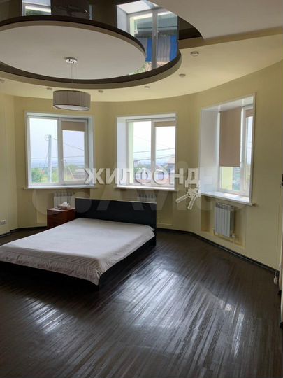 Дом 311,9 м² на участке 15 сот.