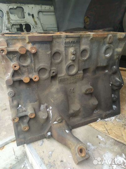 Блок цилиндров LT35 2.8 TD ATA нодо гильзовать