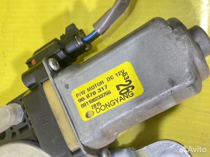 Стеклоподъемник передний правый Zaz Vida