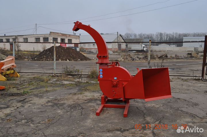 Измельчитель веток дерева С52ивн260
