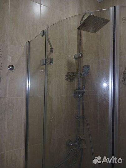 Душевая кабина 90х90 с поддоном