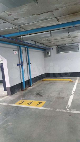 Машиноместо, 15 м²