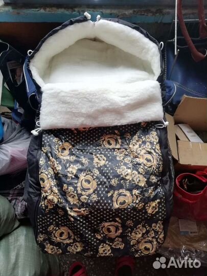 Комплект из конверта для новорожденных и муфты