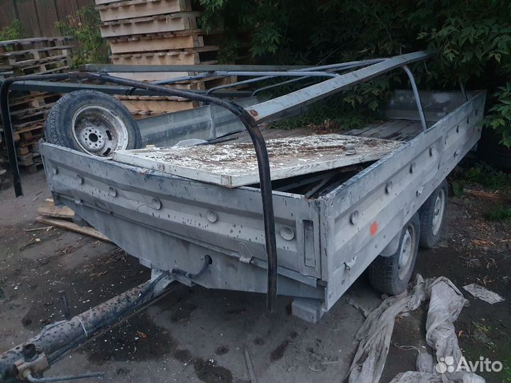 Прицеп легковой двухосный