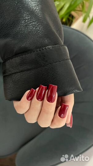 Модель на маникюр 500