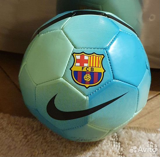 Футбольный сувенирный мяч Nike новый