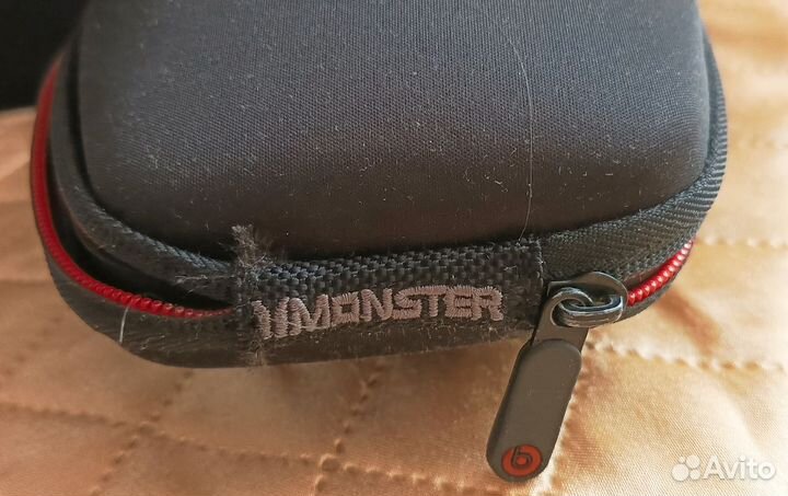 Чехол для наушников Beats