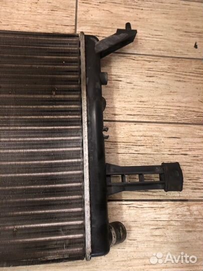 Радиатор охлаждения двигателя Opel Astra купе 3