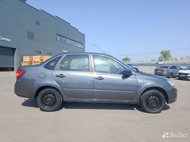 LADA Granta 1.6 МТ, 2017, 174 400 км