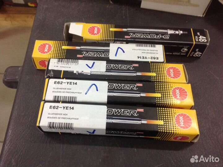 Свечи накаливания на audi A4 B7,A6C6.2,0см