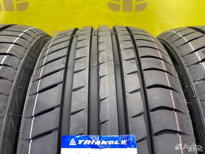 Triangle EffeXSport TH202 245/40 R20 99