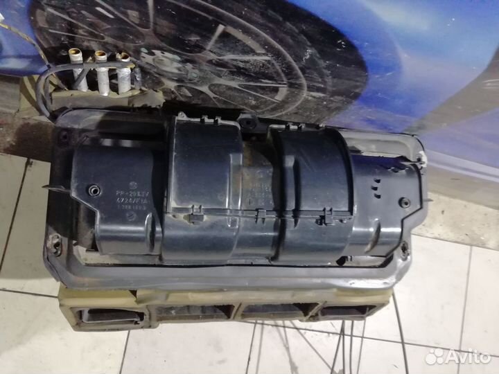 Корпус печки салона в сборе BMW 5 E34