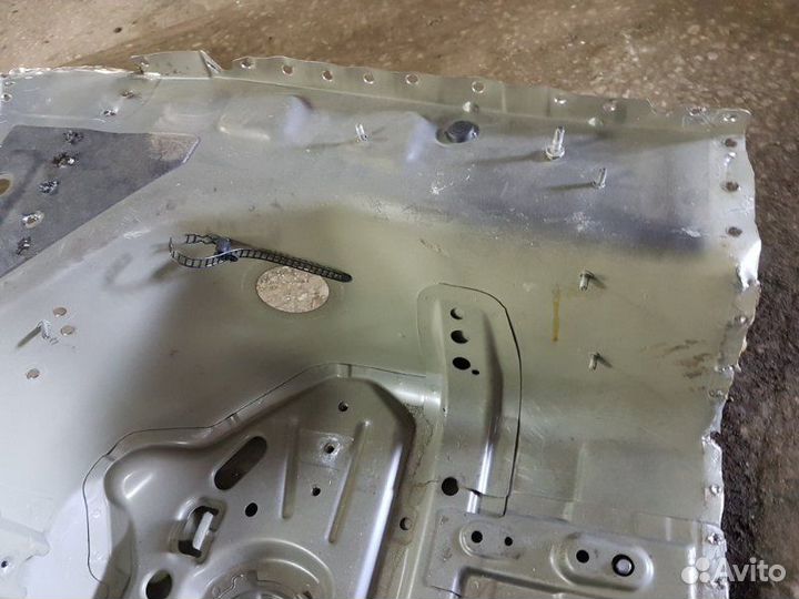 Ванна багажника Bmw 5-Series F10 N52B25 2011