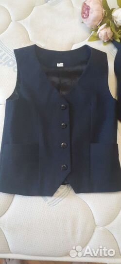 Школьный костюм тройка