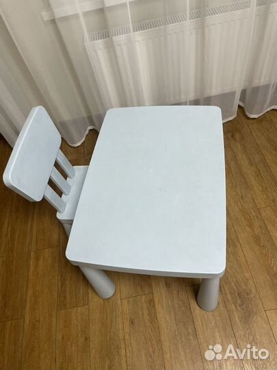 Детский стол и стул из IKEA