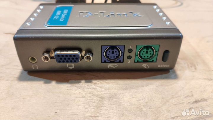 Kvm переключатель D-Link 121