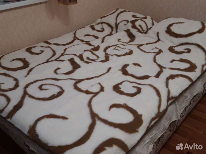 Плед и подушки