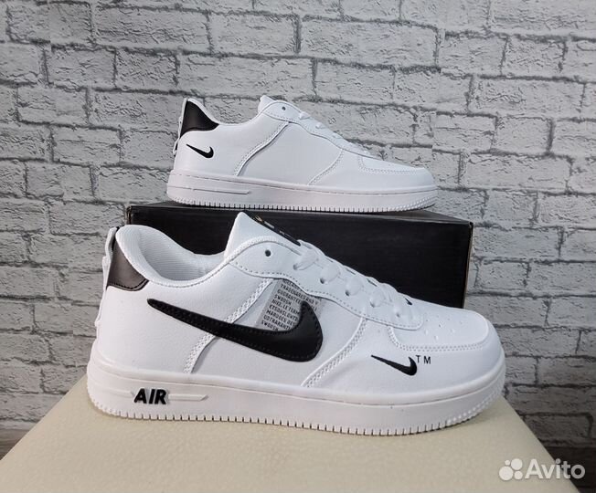 Кроссовки nike air force1. 42,43,44. Маломерки