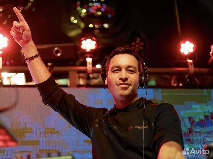 Диджей на мероприятие, DJ с оборудованием, звук