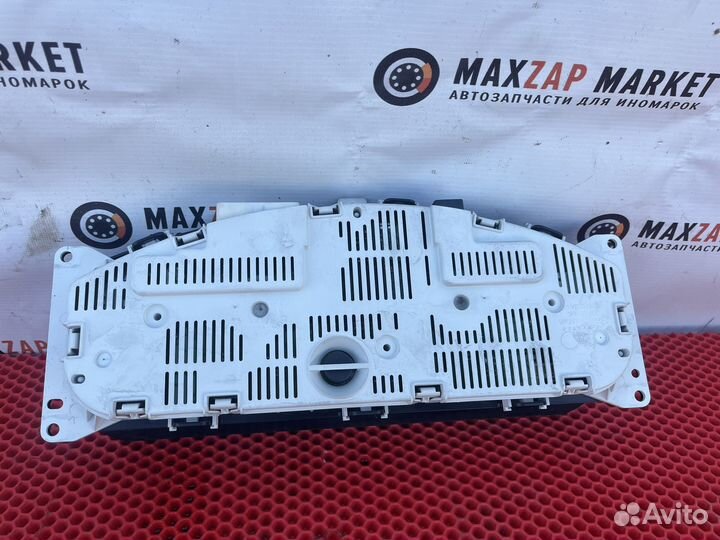 Панель приборов Nissan Navara 2.5 DIZ 2008