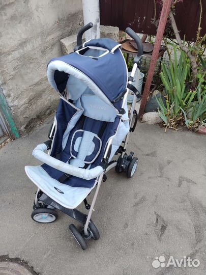 Прогулочная коляска трость