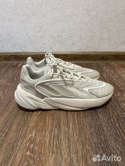 Кроссовки adidas ozelia. Оригинальные