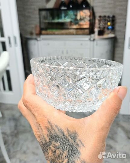 Хрустальные вазы, рюмки, салатницы, ложки мельхиор