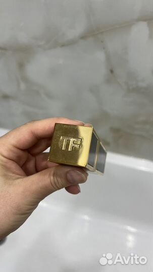 Тональный крем Tom Ford