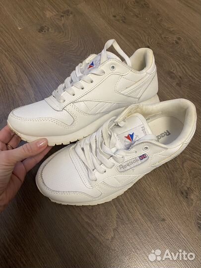 Кроссовки reebok женские