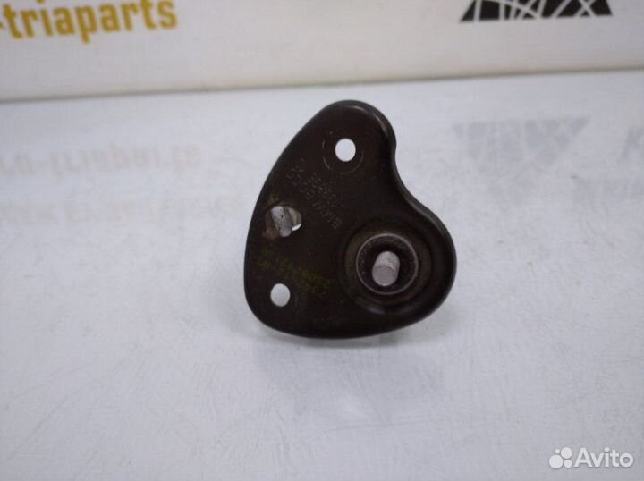 Крюк замка капота Bmw X3 G01 до рестайлинг