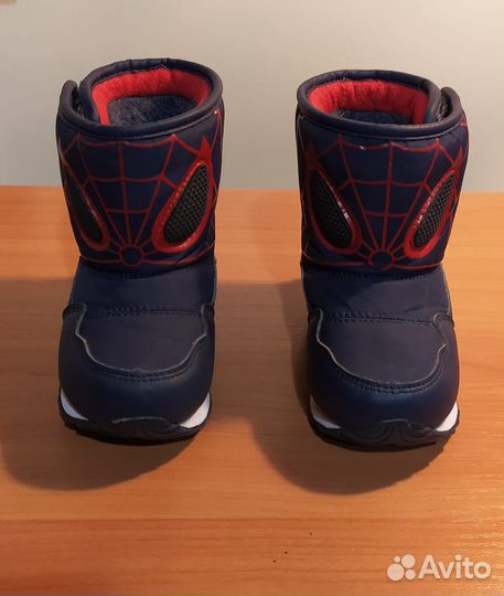 Продам зимние детские сапожки-дутыши 23р