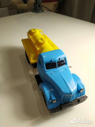 Модели автомобилей 1:24 СССР