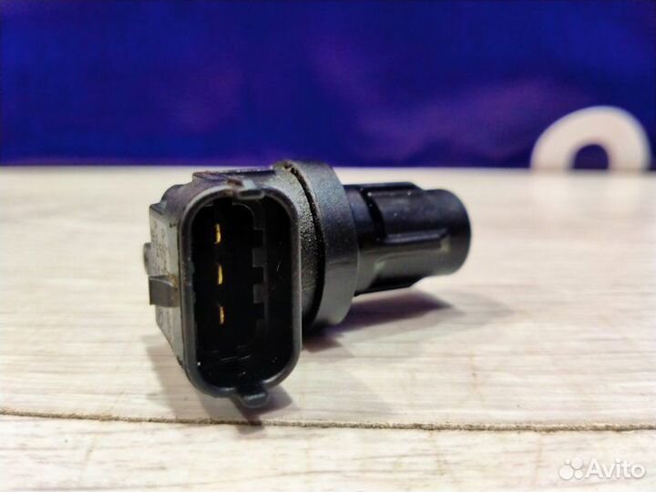 Датчик положения распредвала Mercedes-Benz Ml 164