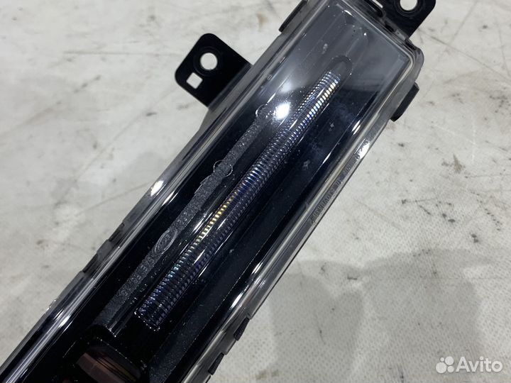 Противотуманная фара правая Range Rover Velar