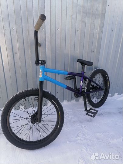 Трюковой велосипед bmx