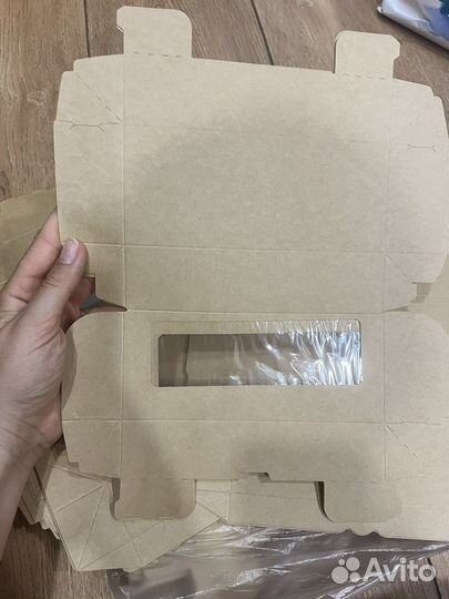 Крафт коробки с окошком