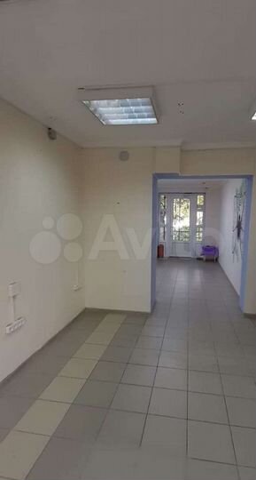 2-к. квартира, 50 м², 1/9 эт.