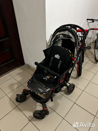 Коляска прогулочная