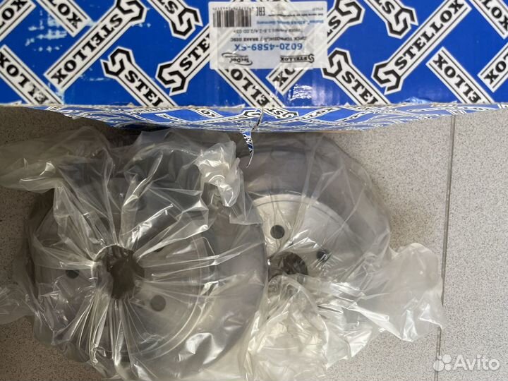 Тормозные диски задние.Toyota Avensis ll (T250)