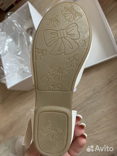 Босоножки для девочки
