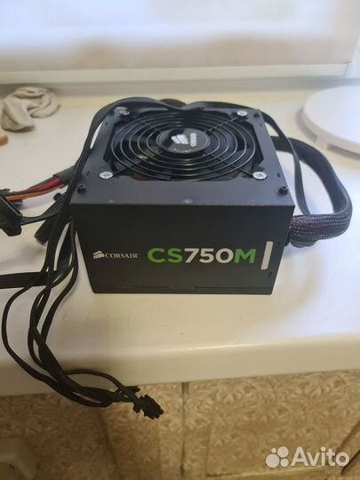 Блок питания для компьютера 750 W