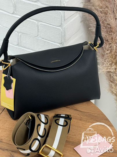 Сумка Coccinelle черная