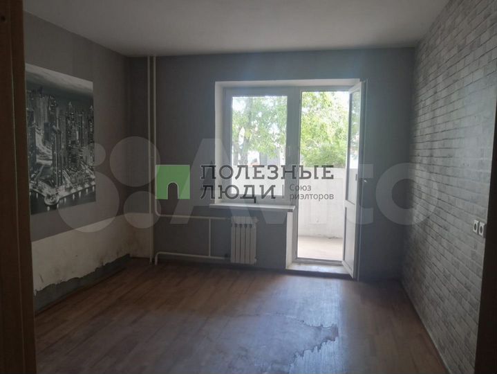 3-к. квартира, 84 м², 1/10 эт.