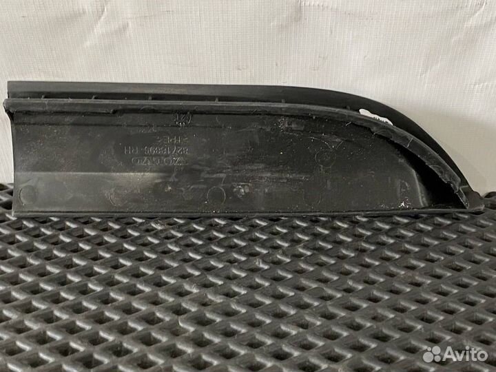 Резинка спойлера Volvo FH4 82718895