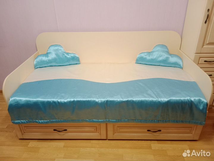 Шторы и покрывало (комплект)