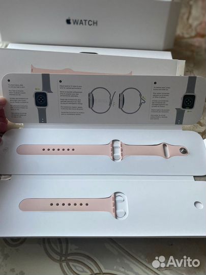 Apple watch se (a2351 40mm sport band gps)