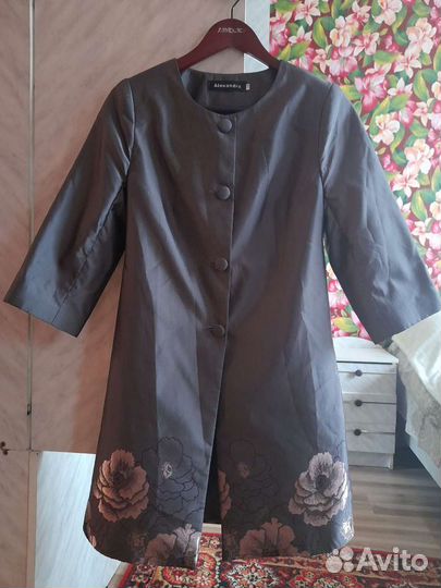 Плащ женский